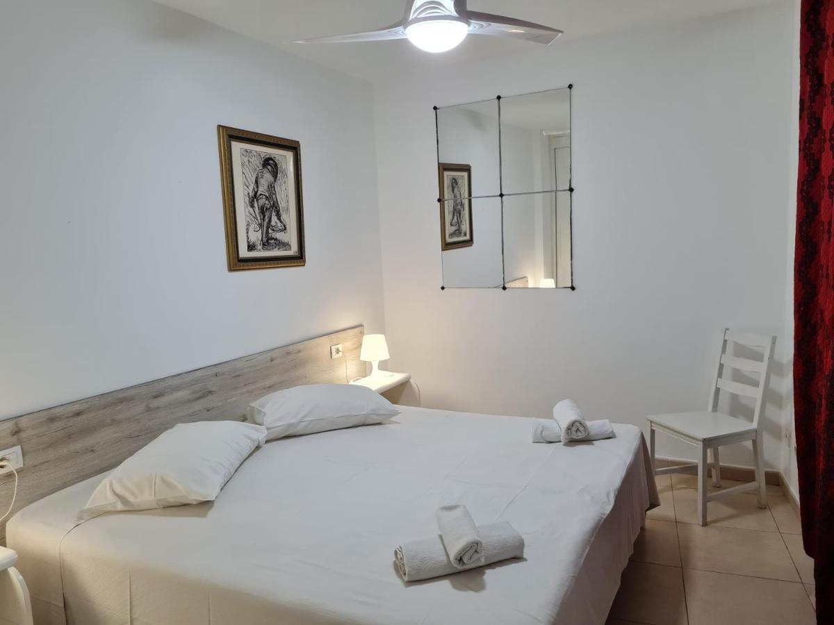 Habitaciones Nathaly Armenime Exteriör bild
