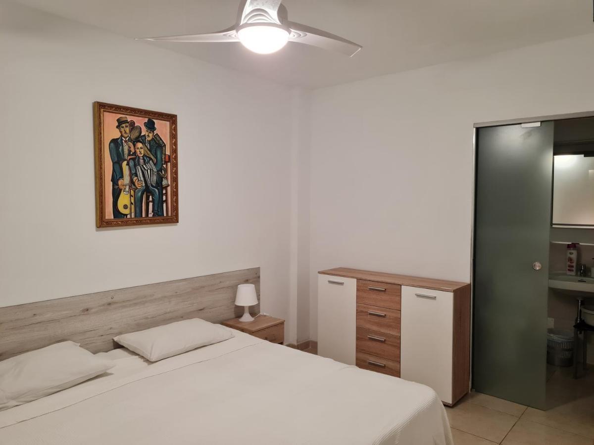 Habitaciones Nathaly Armenime Exteriör bild